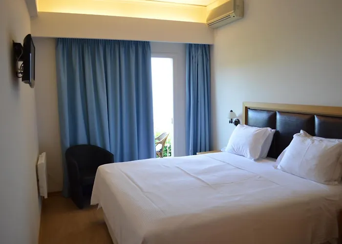 Mouria Pension Rooms & Studios