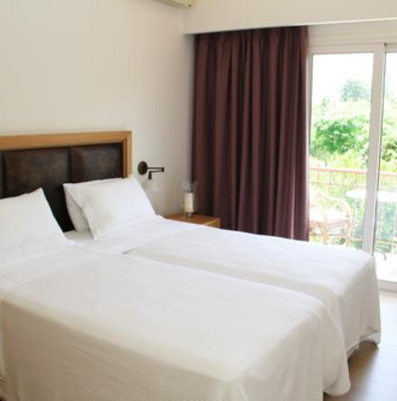 Mouria & Bed & Breakfast